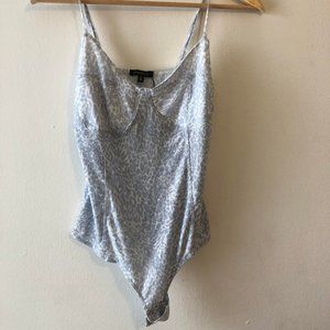 Dynamite / Blue and white mesh body suit